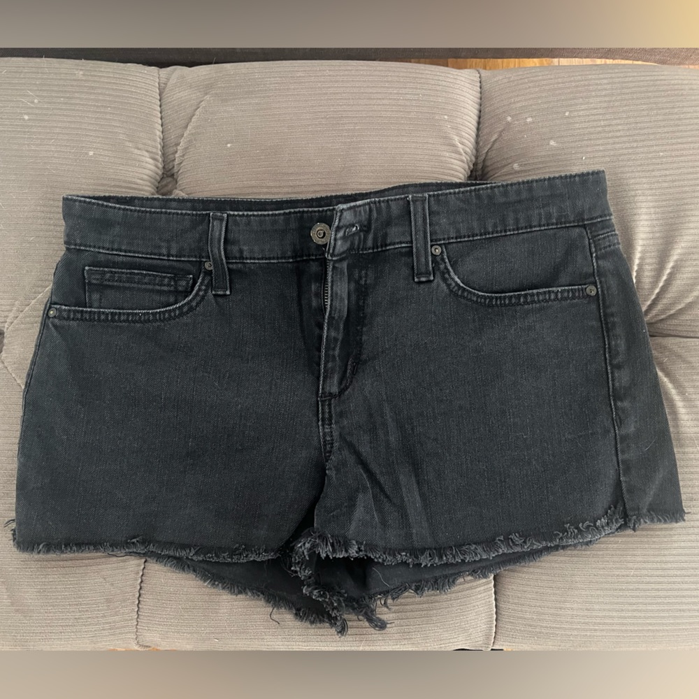 JOE’S JEANS black shorts. Size 30